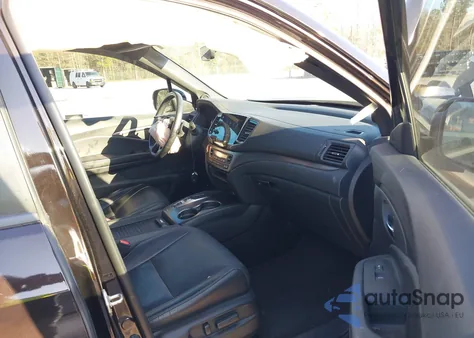 2019 Honda Passport Ex-L z USA, uszkodzony, nr VIN 5FNYF7H59KB010895